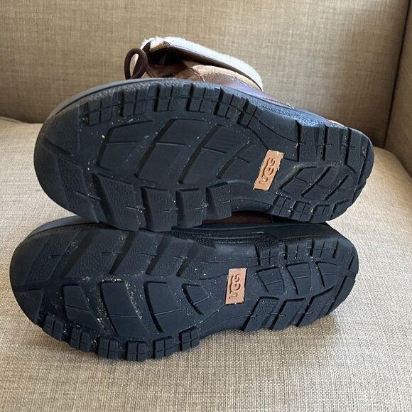 KIDS UGG Boots Size 3 BUTTE II CWR 1098890K WORCHESTER Waterproof Lined - Picture 8 of 13